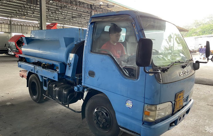 
								ISUZU ELF TANKER TRUCK – ACL5766 full									