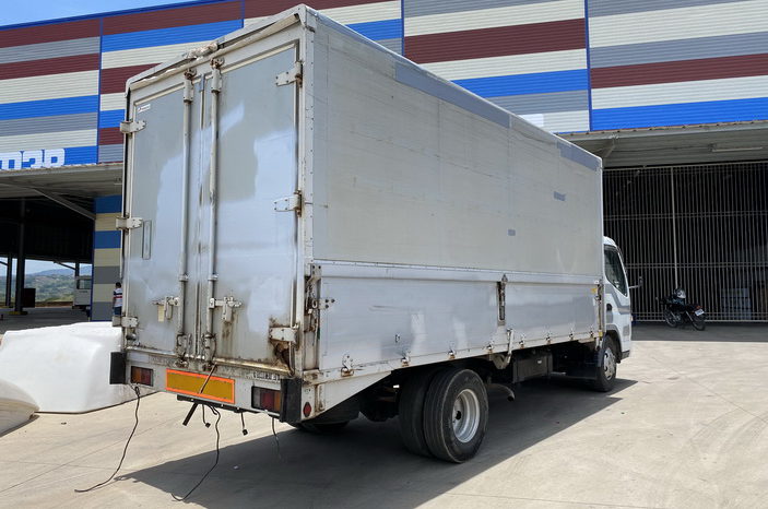 
								MITSUBISHI CANTER WING VAN – ACL6632 full									